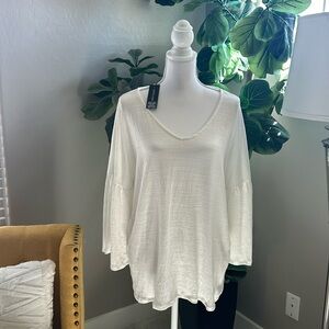 Cable & Gauge White Bell Sleeve Blouse